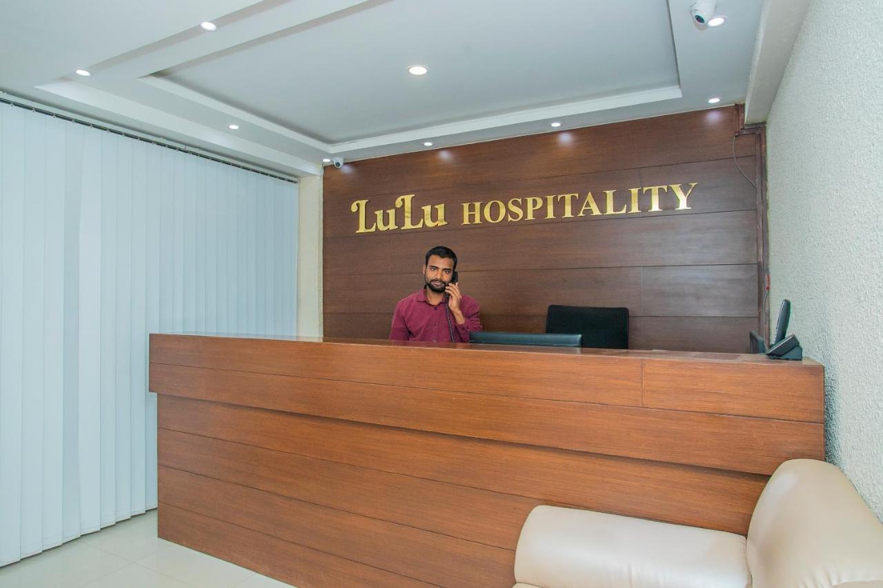 Hotel Oyo 4797 Lulu Hospitality Yelahanka Exterior foto